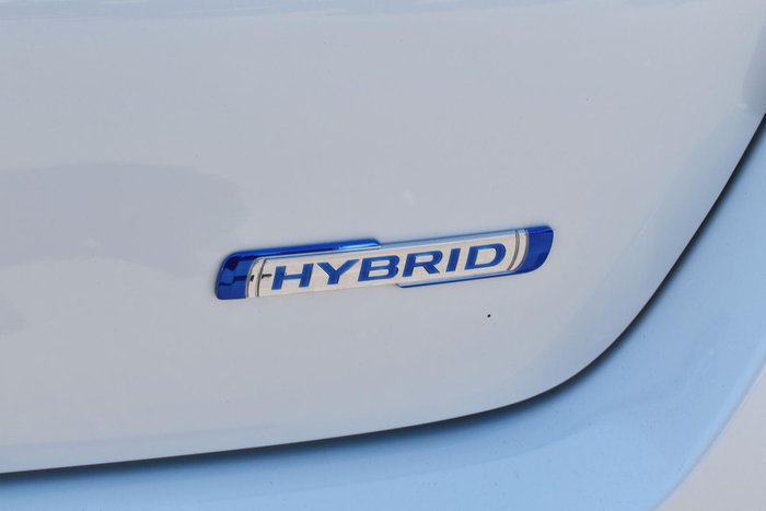 2024 Suzuki Swift Hybrid UZ Pure White