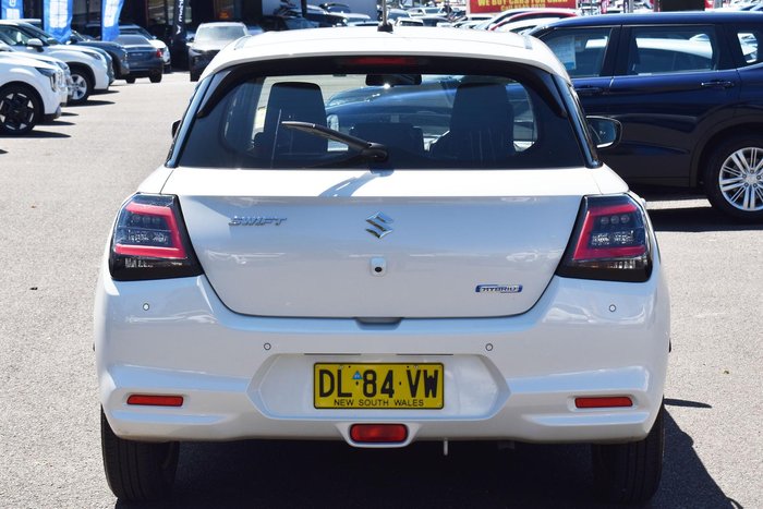 2024 Suzuki Swift Hybrid UZ Pure White