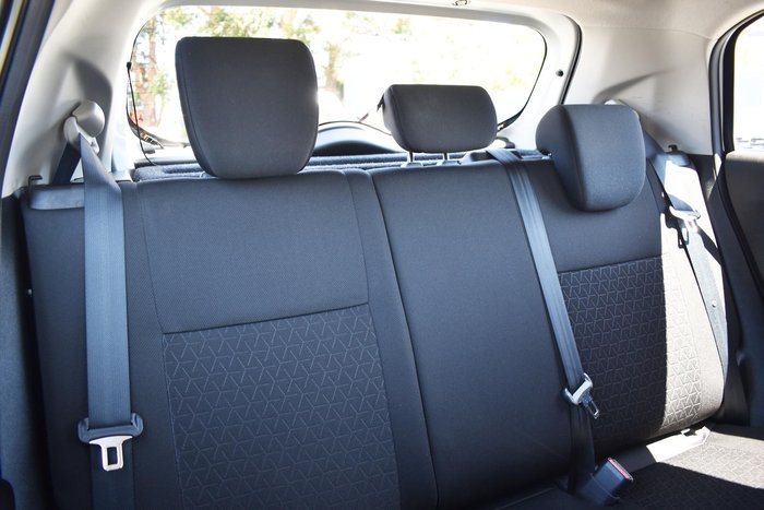 2024 Suzuki Swift Hybrid UZ Pure White