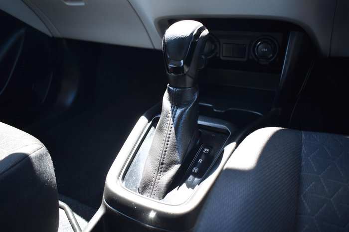 2024 Suzuki Swift Hybrid UZ Pure White