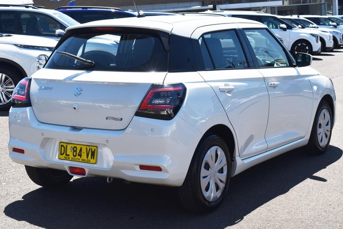 2024 Suzuki Swift Hybrid UZ Pure White