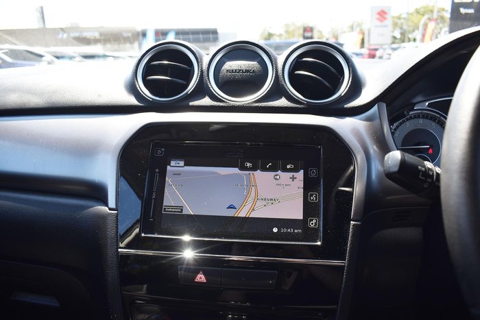 2023 Suzuki Vitara LY Series II Cool White