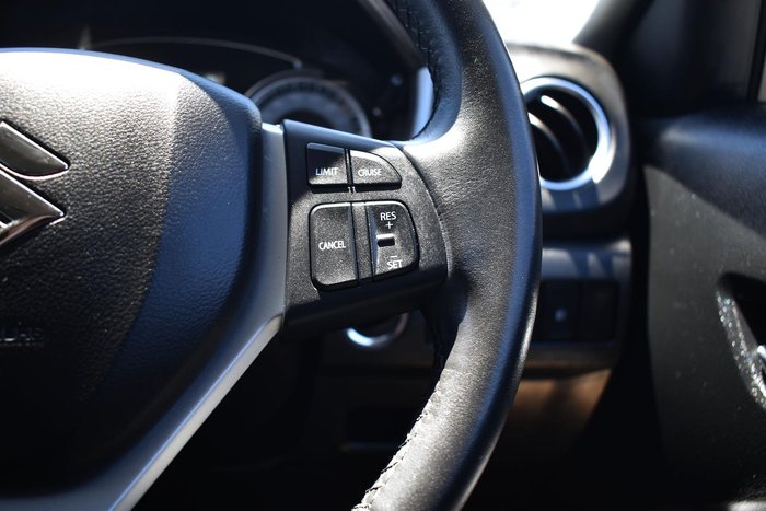 2023 Suzuki Vitara LY Series II Cool White