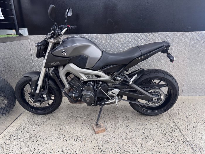 2015 Yamaha MT-09 Grey