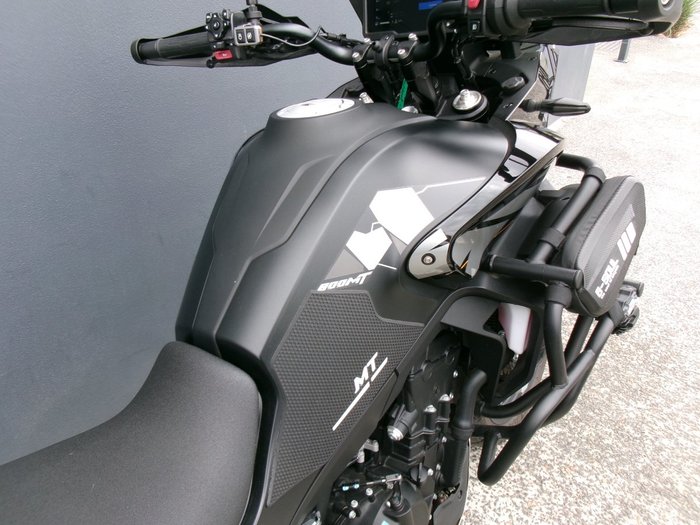 2023 CF MOTO 800MT LIMITED EDITION Black