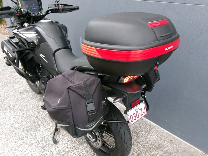 2023 CF MOTO 800MT LIMITED EDITION Black