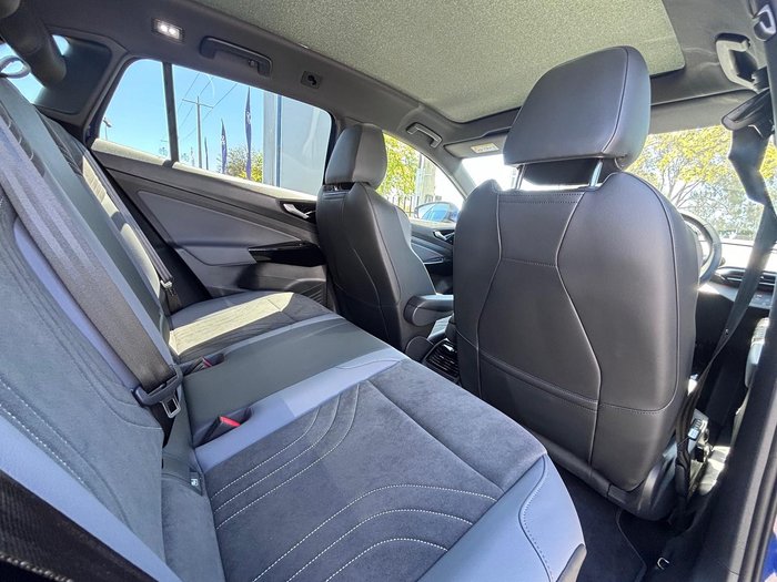 2024 Volkswagen ID.4 Pro