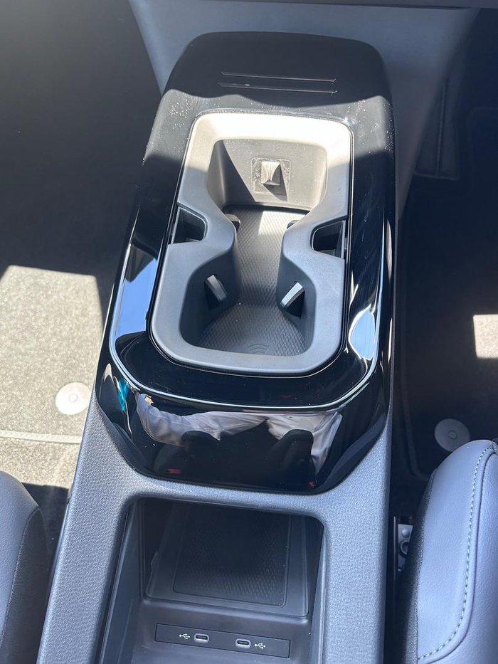 2024 Volkswagen ID.4 Pro