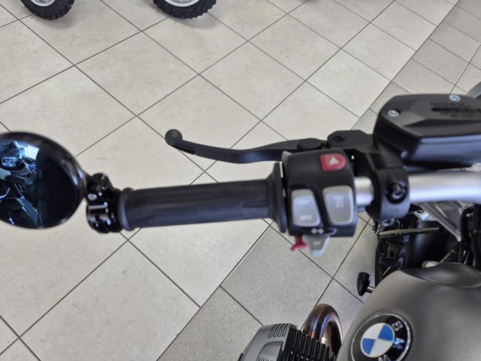 2017 BMW R nine T Scrambler R nine T Silver