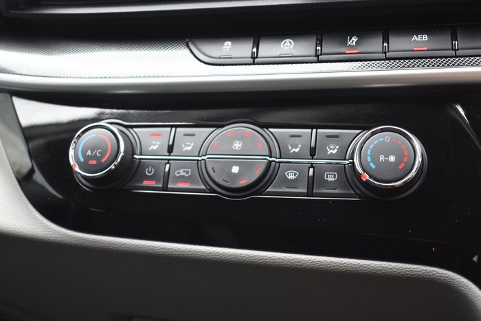 2023 LDV Deliver 9 Metal Black