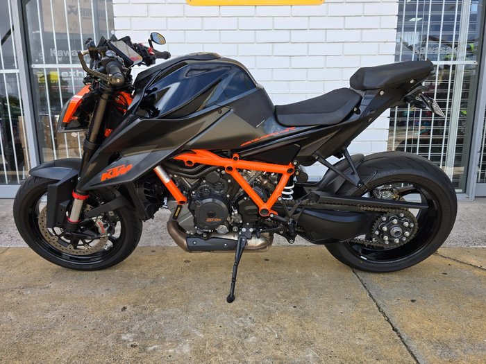 2021 Ktm 1290 SUPER DUKE R Black