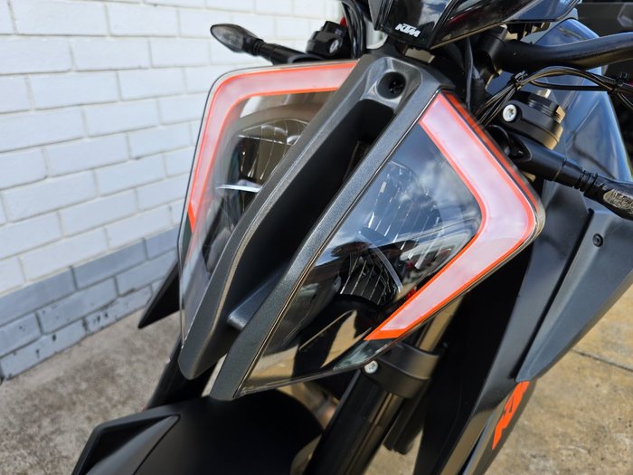 2021 Ktm 1290 SUPER DUKE R Black