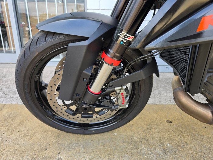 2021 Ktm 1290 SUPER DUKE R Black