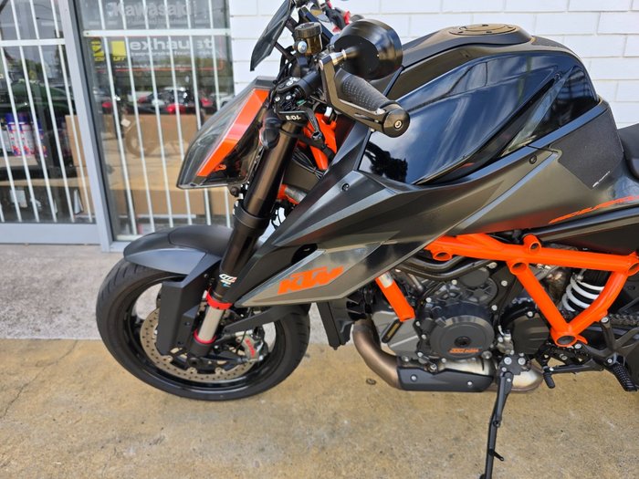 2021 Ktm 1290 SUPER DUKE R Black