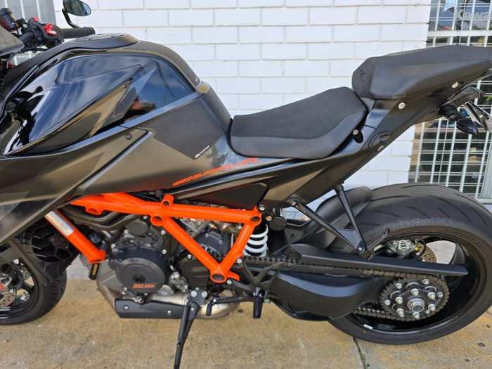 2021 Ktm 1290 SUPER DUKE R Black