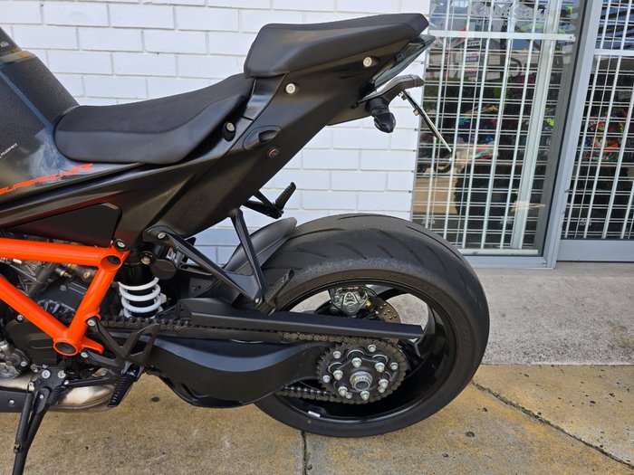 2021 Ktm 1290 SUPER DUKE R Black