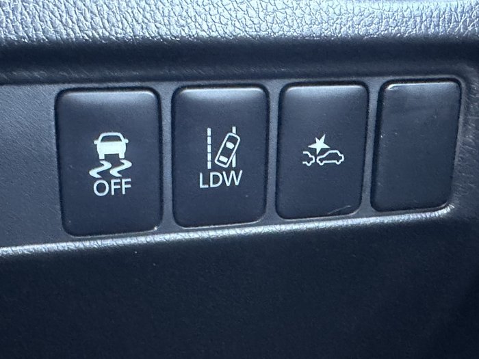 2020 Mitsubishi Triton GLX ADAS