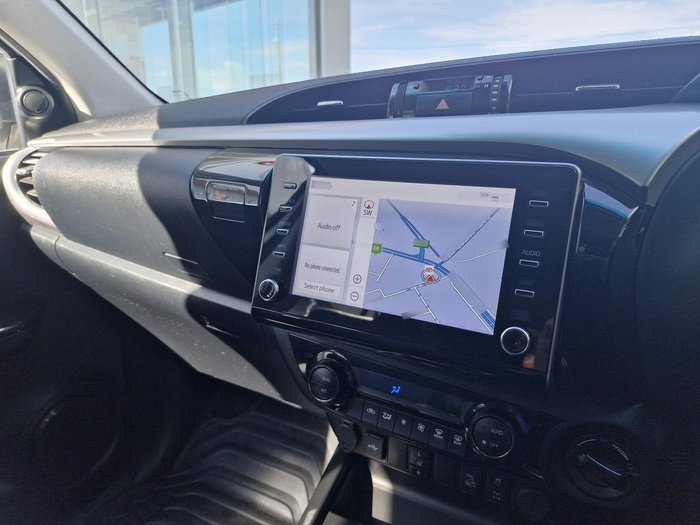 2023 Toyota Hilux SR5