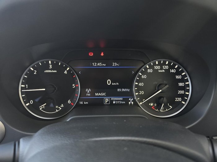 2025 Nissan Navara ST-X