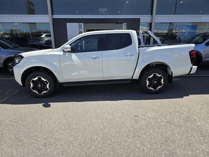 2025 Nissan Navara ST-X