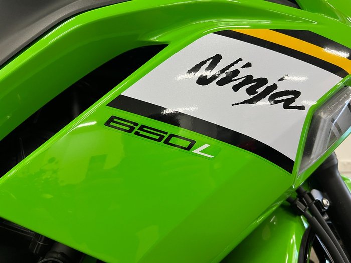2025 Kawasaki NINJA 650 Green