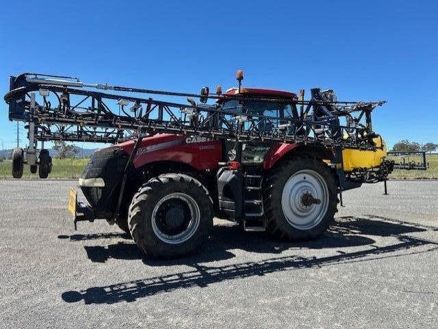 2012 CASE IH Magnum 260 Red