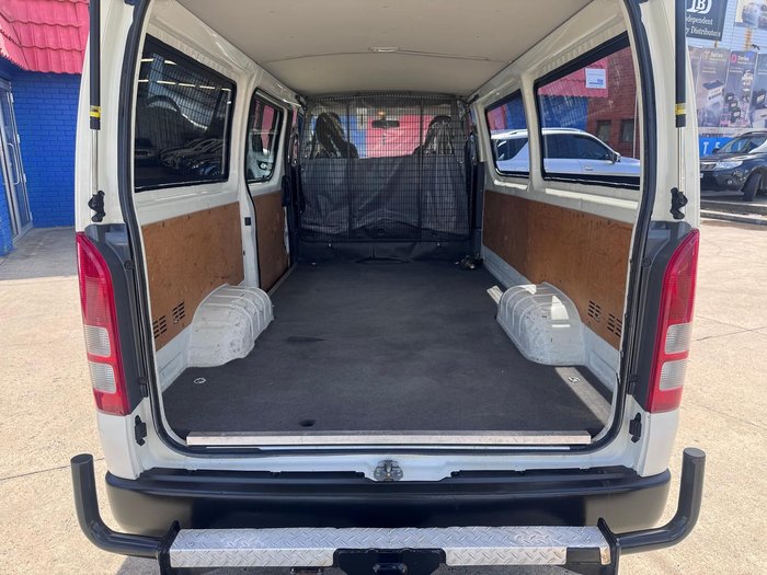 2017 Toyota Hiace KDH201R French Vanilla