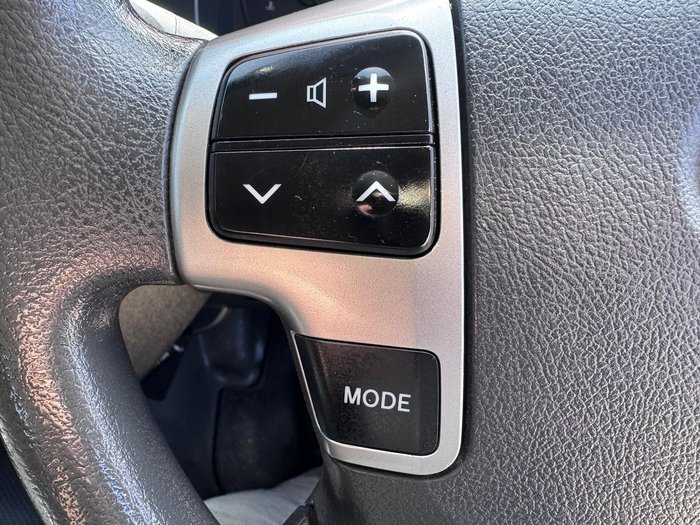 2017 Toyota Hiace KDH201R French Vanilla