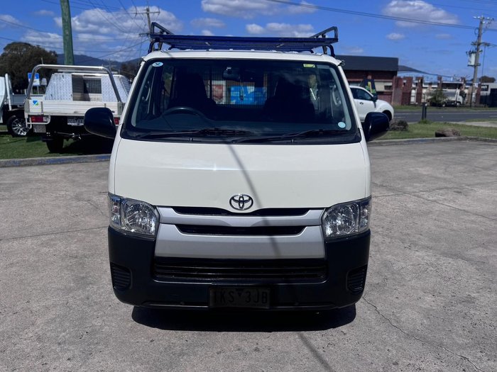 2017 Toyota Hiace KDH201R French Vanilla