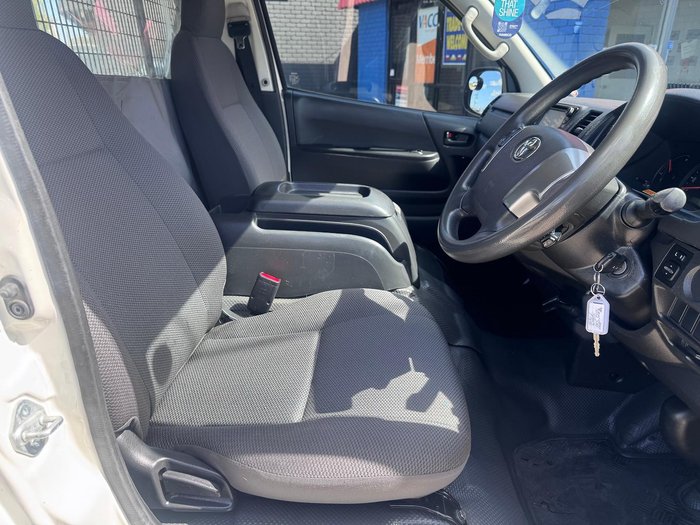 2017 Toyota Hiace KDH201R French Vanilla