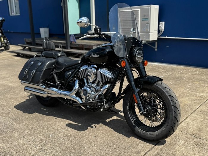 2022 Indian SUPER CHIEF LIMITED BLACK METALLIC BLACK METALLIC