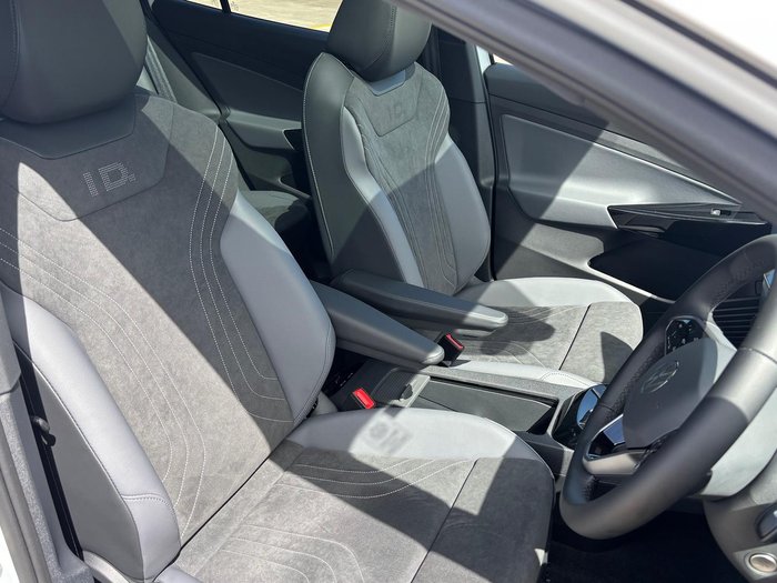 2025 Volkswagen ID.5 Pro