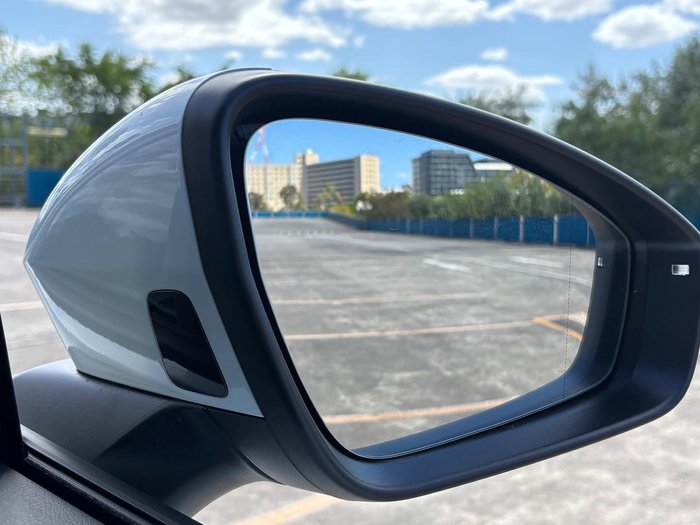 2025 Volkswagen ID.5 Pro