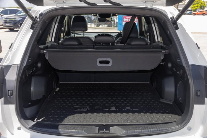 2025 Subaru Forester Hybrid Touring S6 MY26 AWD Crystal White