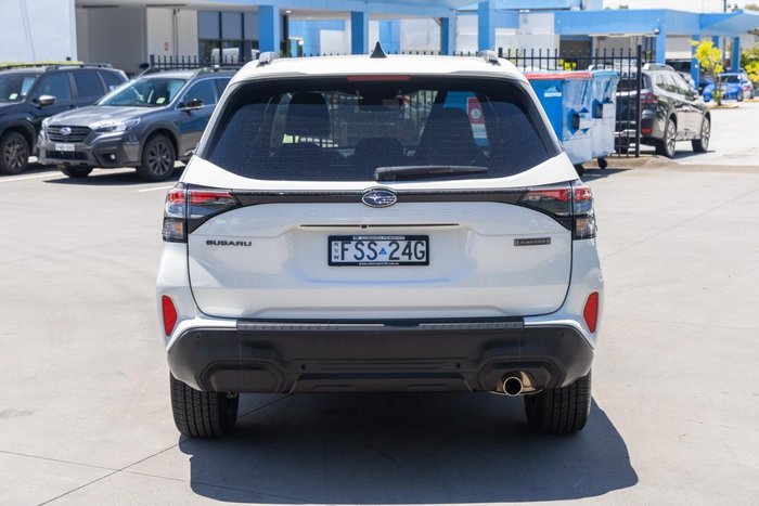 2025 Subaru Forester Hybrid Touring S6 MY26 AWD Crystal White