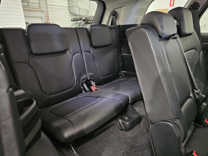 2025 Ford Everest Trend