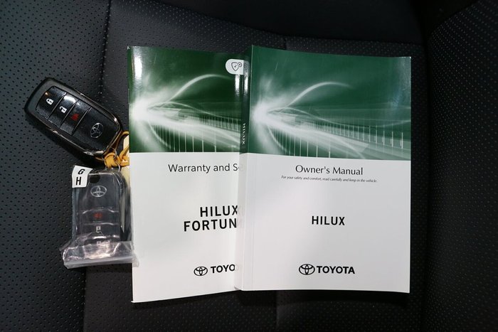 2025 Toyota Hilux Rogue 48V