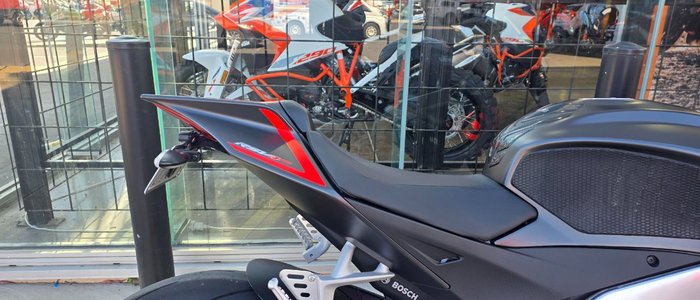 2016 APRILIA RSV4 RR BLACK