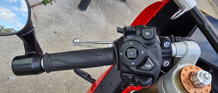 2024 Yamaha XSR900 (MTM850A) WHITE