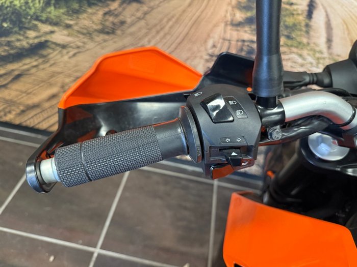 2022 Ktm 200 DUKE (ABS) ORANGE