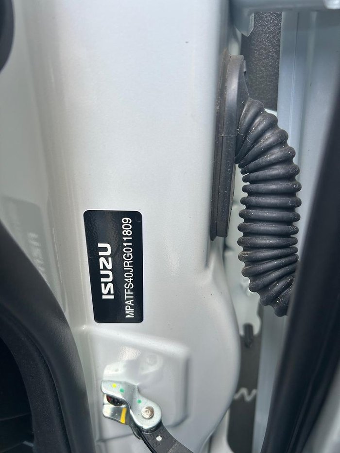 2025 Isuzu D-MAX BLADE