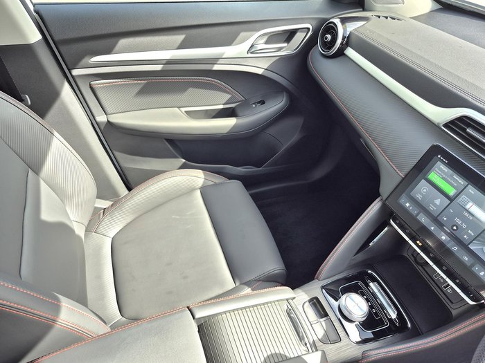 2023 MG ZS EV Essence AZS1 MY23 Dover White