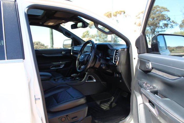 2023 Ford Everest Platinum