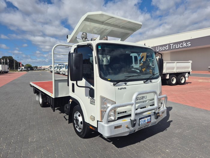 2011 Isuzu Trucks NPR400 4 ton Tray and ROP's