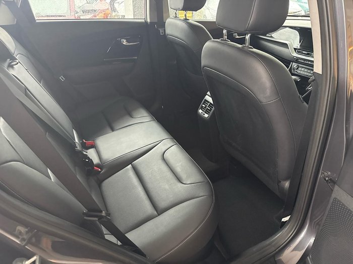 2021 Kia Niro Hybrid Sport