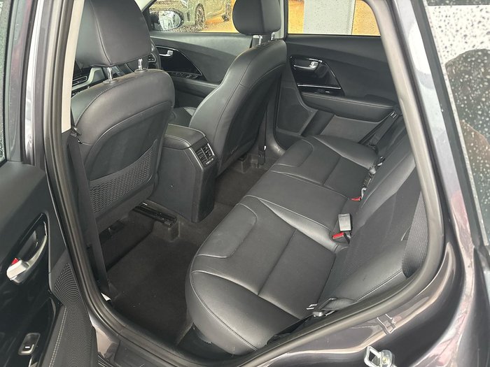 2021 Kia Niro Hybrid Sport