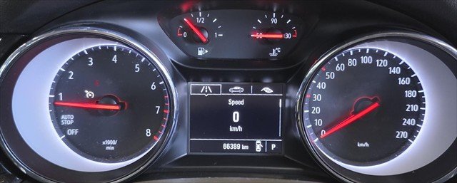 2020 Holden Commodore RS