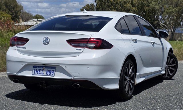 2020 Holden Commodore RS