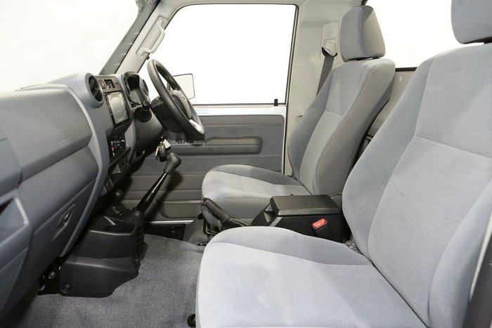 2025 Toyota Landcruiser GXL