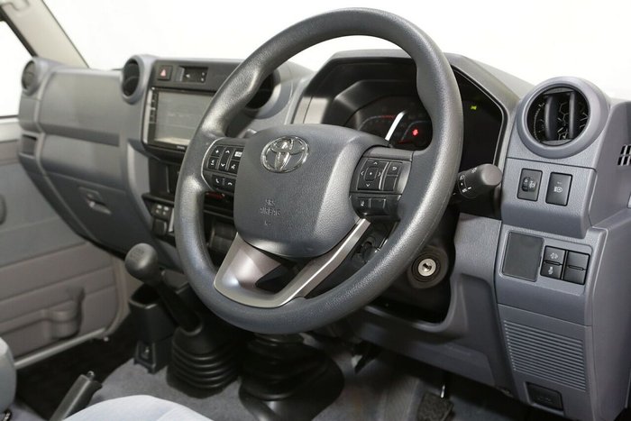 2025 Toyota Landcruiser GXL